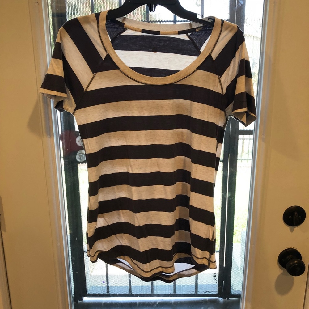Striped Lululemon tee